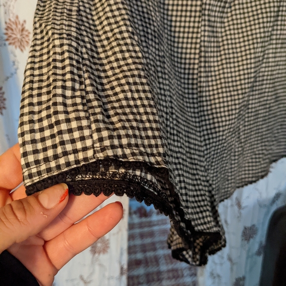 Bershka Small Shorts Romper - Picture 5 of 7